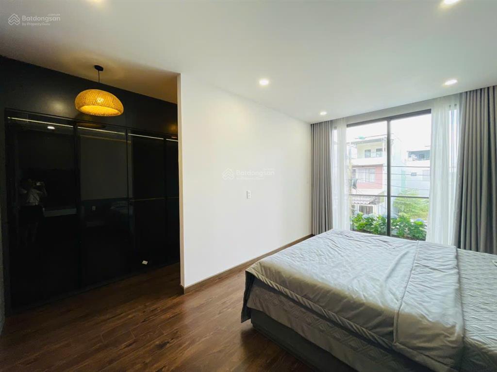 Nhà đẹp nam hoà xuân 3 tầng full 4pn giá tốt