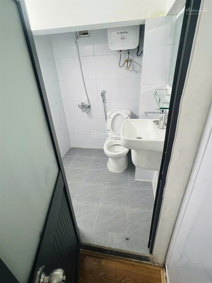 Nhà kiệt 2.5 tầng điện biên phủ  0564 113 ***