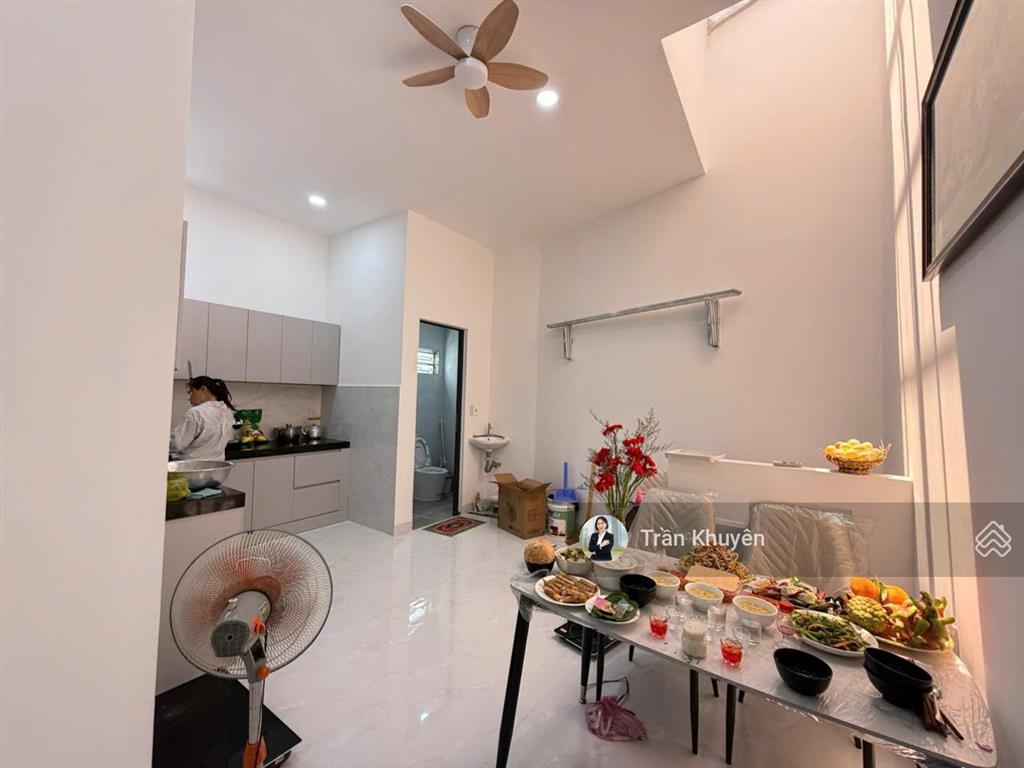 Nhà cấp 4 mới đẹp hẻm ô tô nguyễn khuyến  vĩnh hải, gần biển, sổ hồng fullthổ cư