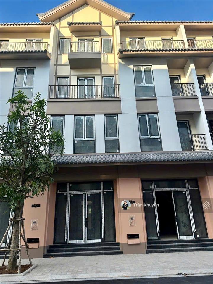 Nhà phố liền kề vinhomes nha trang  cách bãi biển 50m, sổ hồng lâu dài, giá 12.95 tỷ