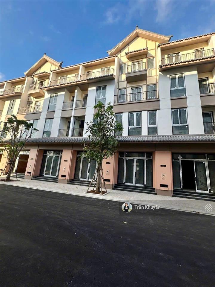 Nhà phố liền kề vinhomes nha trang  cách bãi biển 50m, sổ hồng lâu dài, giá 12.95 tỷ