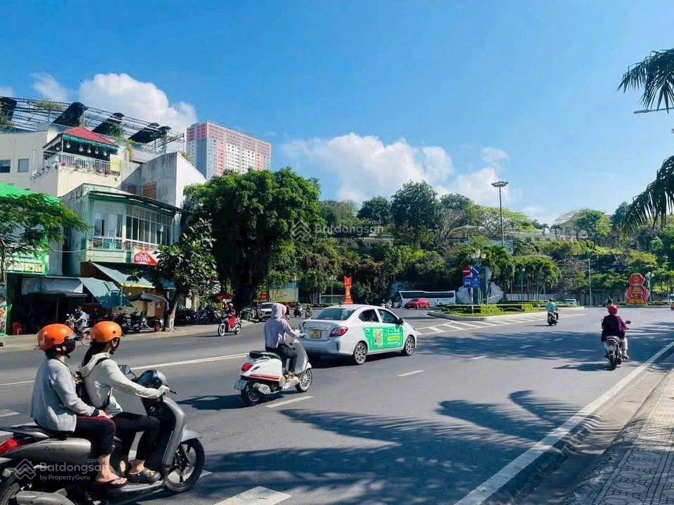 Hạ giá 8,8 tỷ  mặt tiền phạm văn đồng  ngay cầu trần phú nha trang