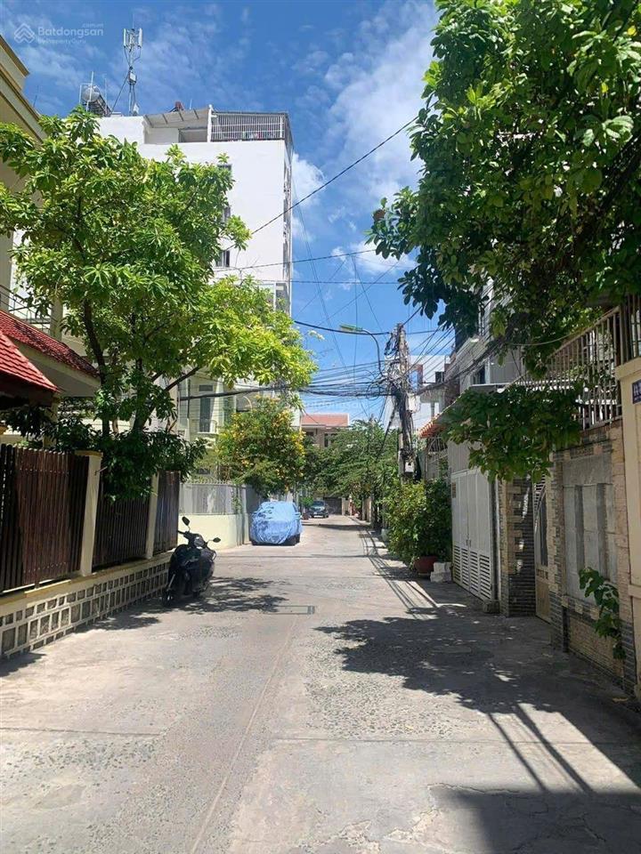 Hạ giá 12,2 tỷ cần bán gấp nhà 3 tầng, ô tô vào tận đường biệt thự nha trang