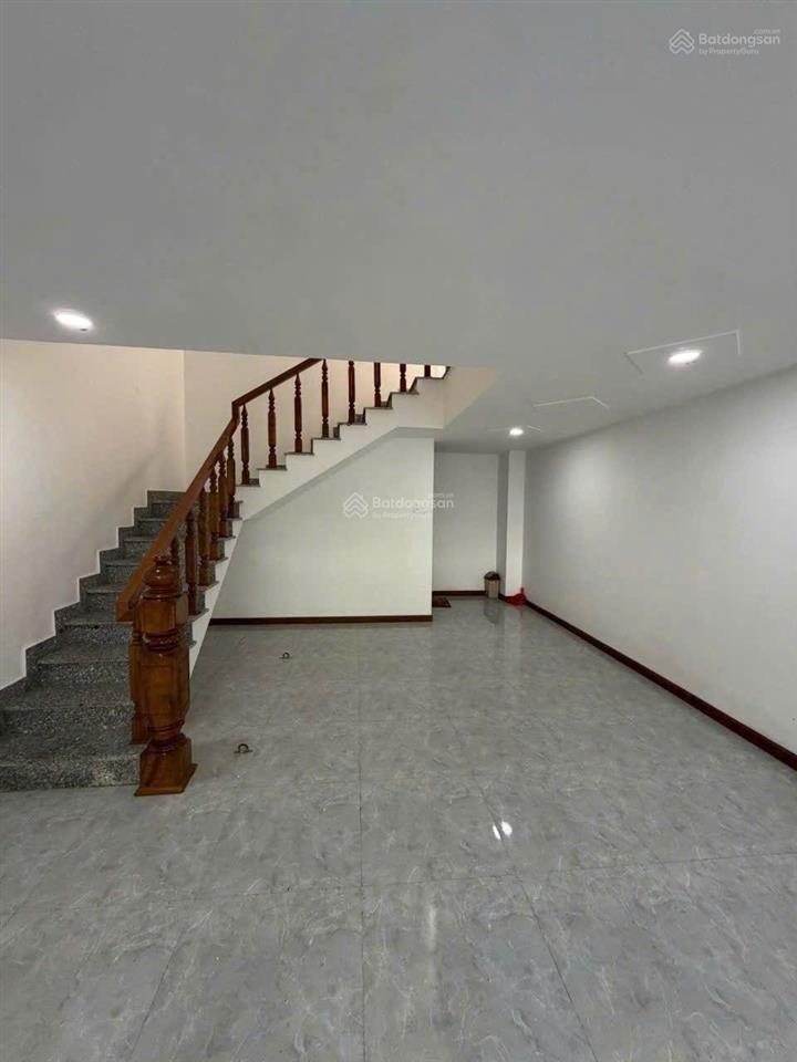 Giảm 7 tỷ bán nhà 4 tầng mặt tiền đường trường sơn nha trang