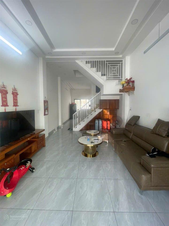 Hạ giá chỉ 7 tỷ nhà 3 tầng tđc vcn phuoc long