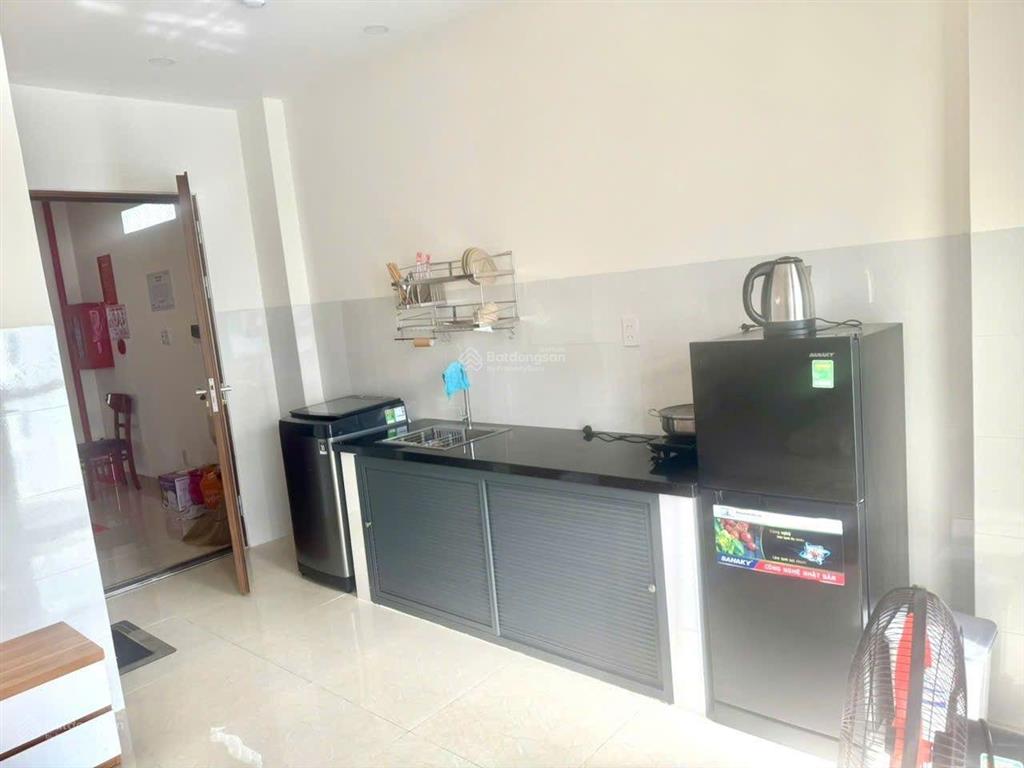 16 tỷ  căn hộ 6 tầng hẻm đường nguyễn thiện thuật  trung tâm phố tây nha trang