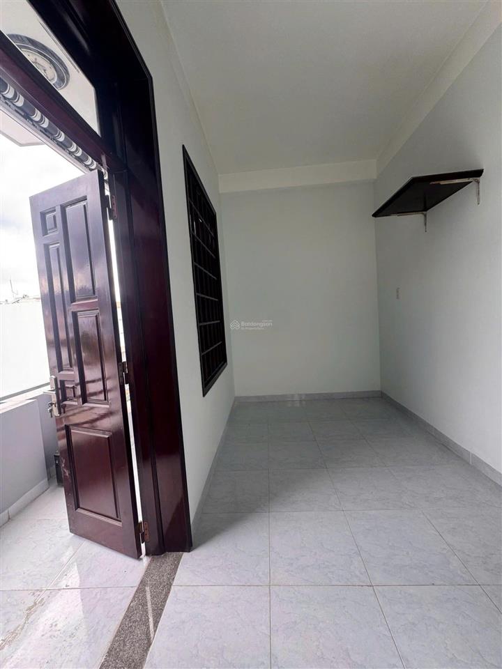 Nhà đường lê hồng phong nha trang hạ giá 4,4 tỷ  nhà 3 tầng mê đúc