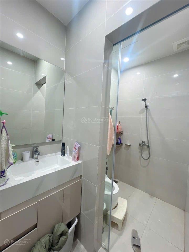 Mặt đường vũ chí thắng vỉa hè rộng | kinh doanh sầm uất vị trí vàng mặt đường chính, v