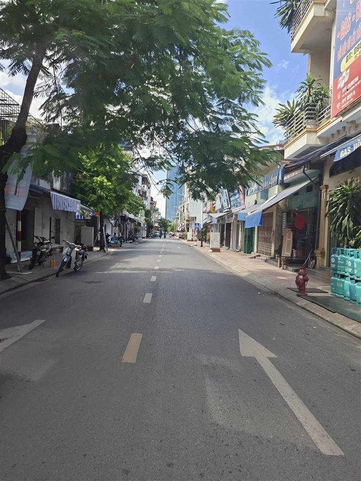 Khu phân lô trại cau vài bước ra mặt đường tô hiệu có sẵn thang máy gần ngã 4 hồ sen mê linh