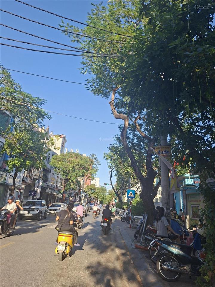 Mặt đường cát dài (hai bà trưng, hải phòng) ngay cổng trường nguyễn văn tố. vị trí đẹp, kinh doanh