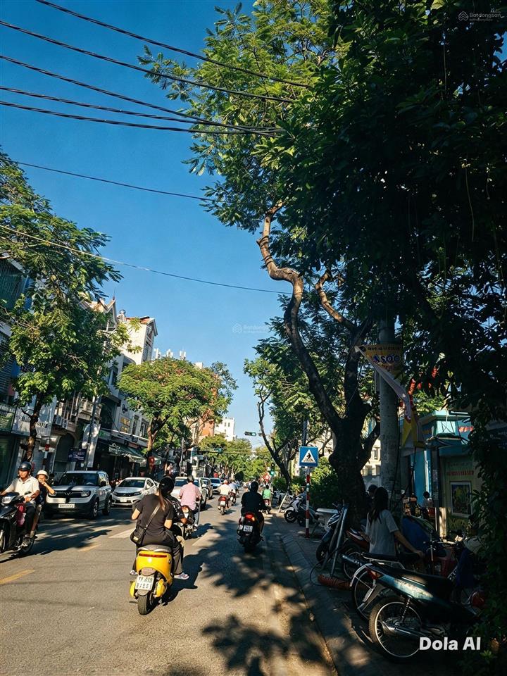 Mặt đường cát dài (hai bà trưng, hải phòng) ngay cổng trường nguyễn văn tố. vị trí đẹp, kinh doanh