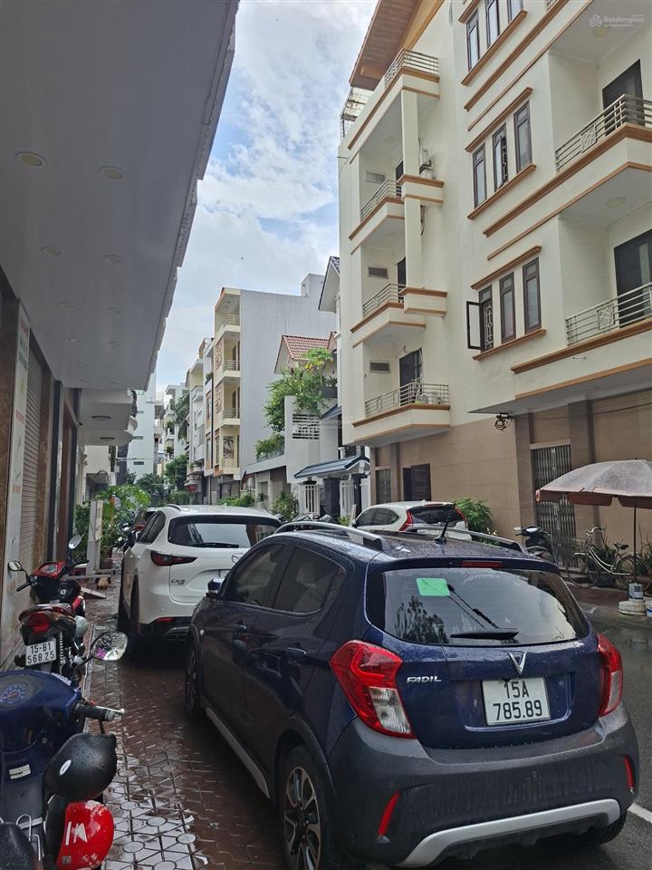 Ngay bệnh viện việt tiệp phố cát dài nhà 75m² x 4 tầng, ô tô đỗ cửa ngày đêm. khu dân trí cao