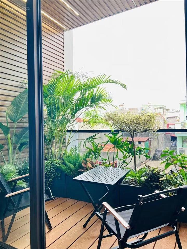 Mặt đường tô hiệu 88m2 5 tầng, thang máy xịn | full nội thất | năng lượng mặt trời