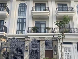 Nhà 7m ngang có thang máy, gara 2 xe tại An Phú – phù hợp ở và làm văn phòng