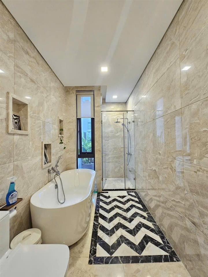 Biệt thự Thảo Điền, Quận 2, 200m², 3PN, 4WC, full nội thất