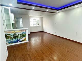 Chung cư rộng 77m² giá chỉ 2,58 tỷ sổ sẵn quận 8