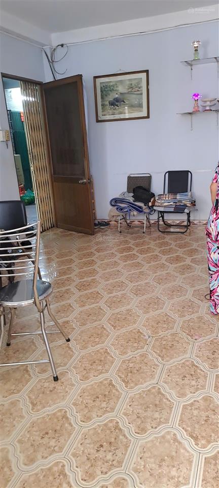 Căn hộ lầu 1 chung cư hùng vương quận 5 giá chỉ 2,43 tỷ có dòng tiền sẵn