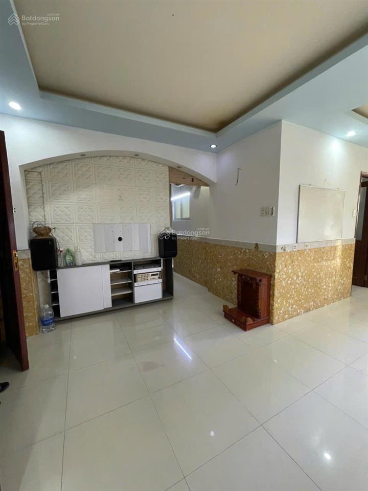 Căn hộ cc bình phú thang máy 2pn chỉ 2.75 tỷ