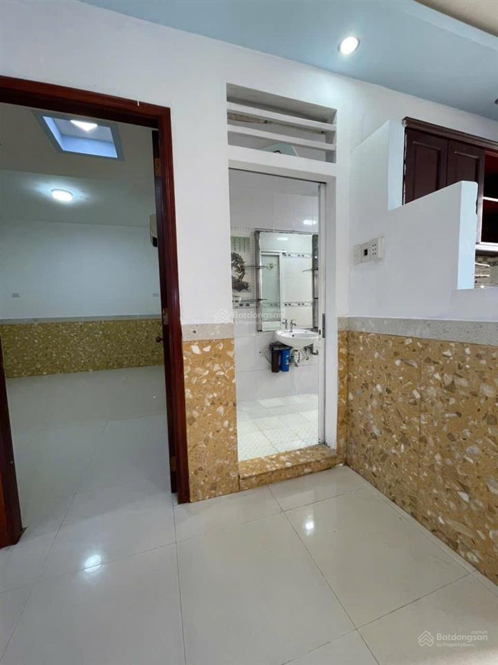 Căn hộ cc bình phú thang máy 2pn chỉ 2.75 tỷ