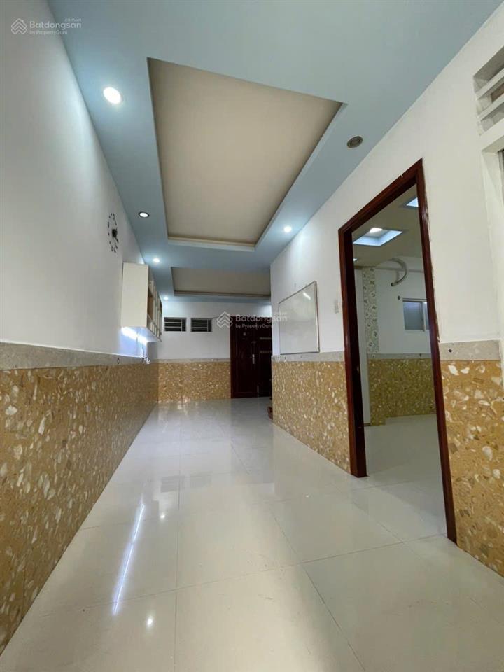 Căn hộ cc bình phú thang máy 2pn chỉ 2.75 tỷ