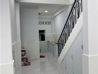 Bán nhà phố trung tâm q10 đường 3/2  ngay cầu vượt nguyễn tri phương  giá chỉ 6ty850