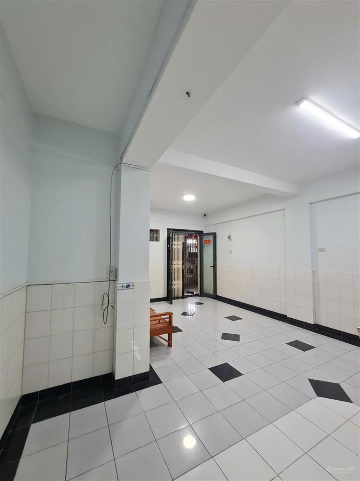 Căn góc chung cư bình phú quận 6 thang máy 66.8m2, giá 2,85 tỷ