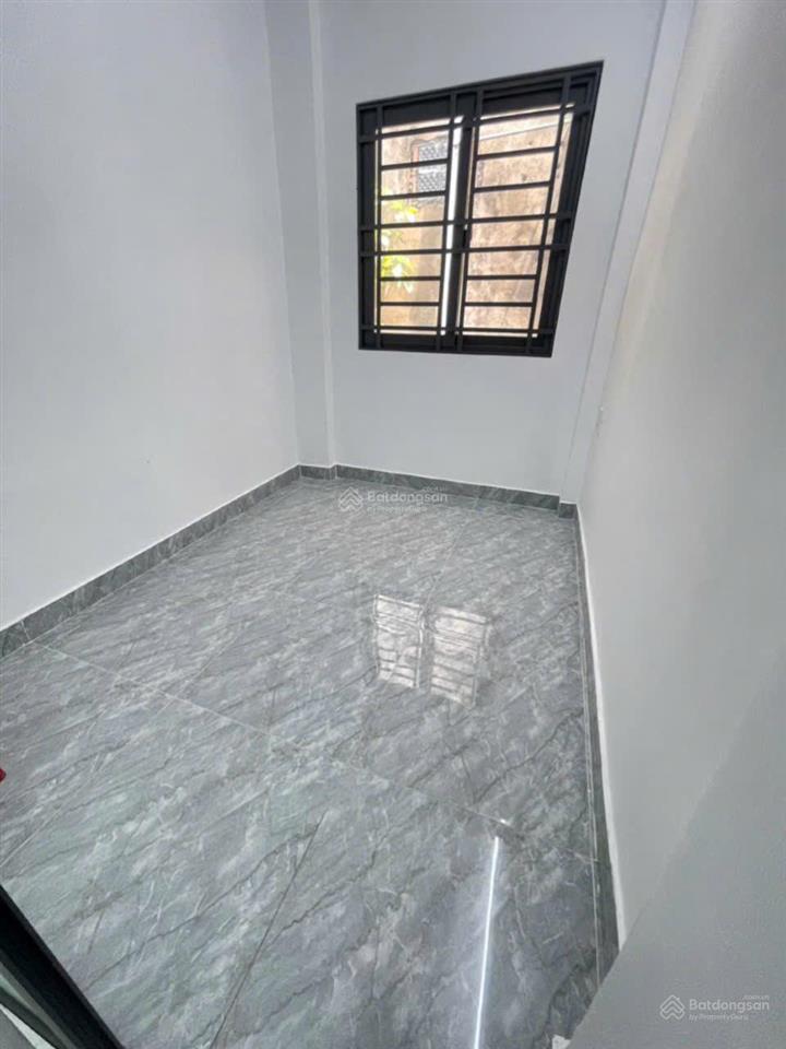 Bán nhà hậu giang quận 6 sát mặt tiền  sổ riêng  giá 2.18 tỷ