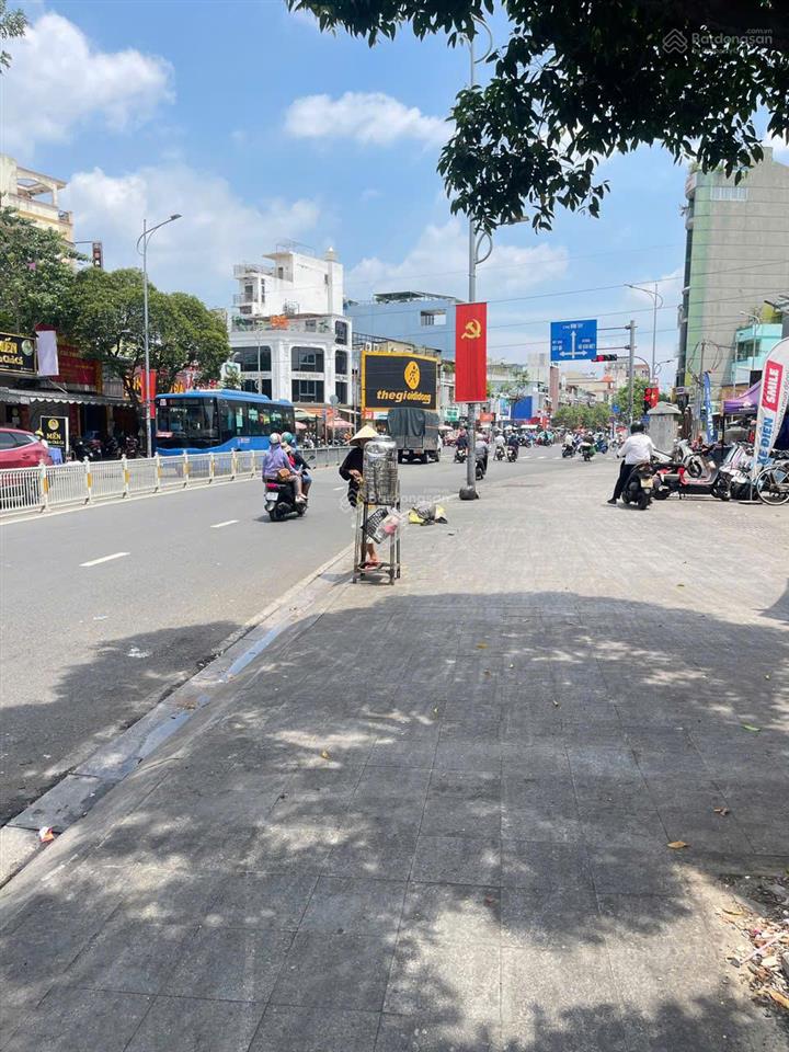 Bán nhà hậu giang quận 6 sát mặt tiền  sổ riêng  giá 2.18 tỷ