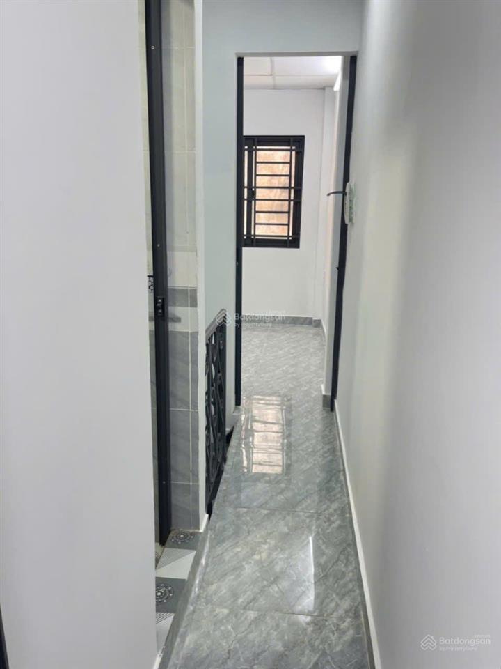 Bán nhà hậu giang quận 6 sát mặt tiền  sổ riêng  giá 2.18 tỷ