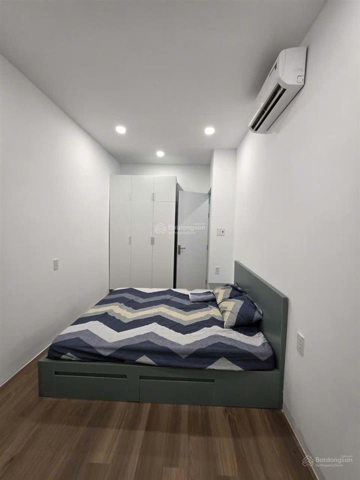 Cc lạc long quân lầu 2 thang bộ, mới đẹp full nội thất 2.35 tỷ
