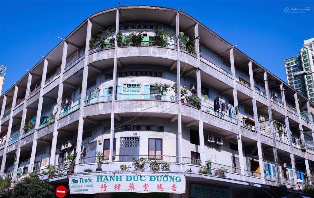 Chung cư phùng hưng lầu 2 47m2 giá 2.5 tỷ