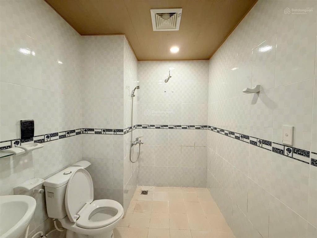 Bán căn hộ view toàn thành phố 1050 bình thạnh có sổ giá 3.7 tỷ