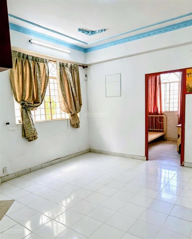 Chung cư hùng vương, thang máy, 2pn, có sổ, giá 3 tỷ