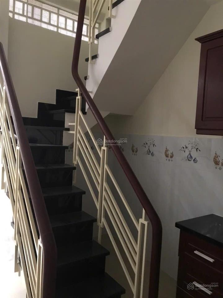 Hạ 500 triệu, bán nhanh nhà đẹp trung tâm q1 chỉ 4.8 tỷ