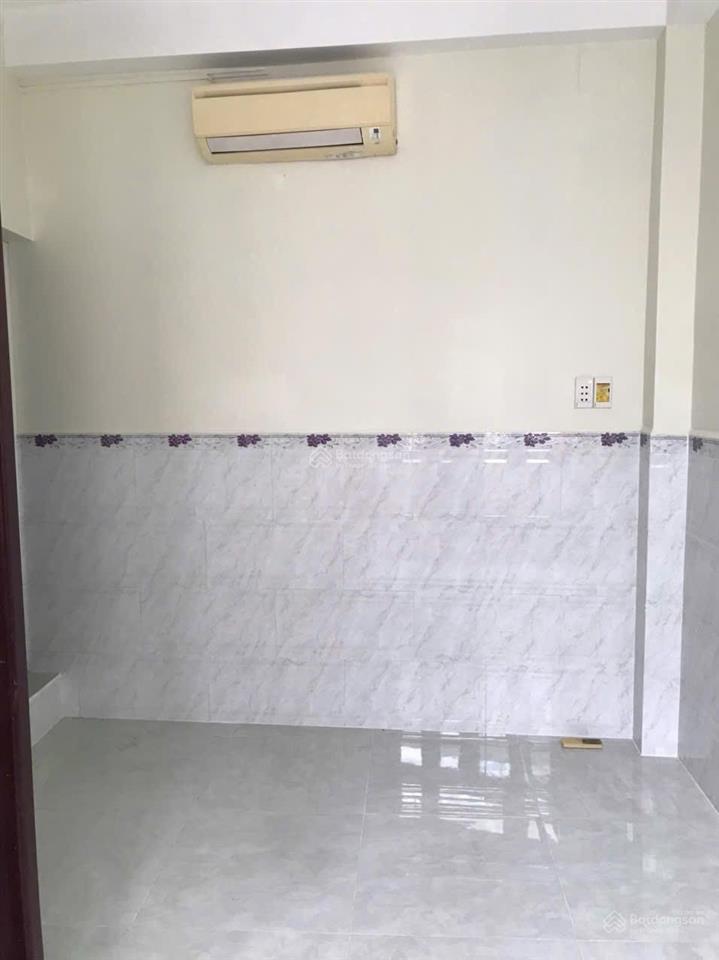 Hạ 500 triệu, bán nhanh nhà đẹp trung tâm q1 chỉ 4.8 tỷ