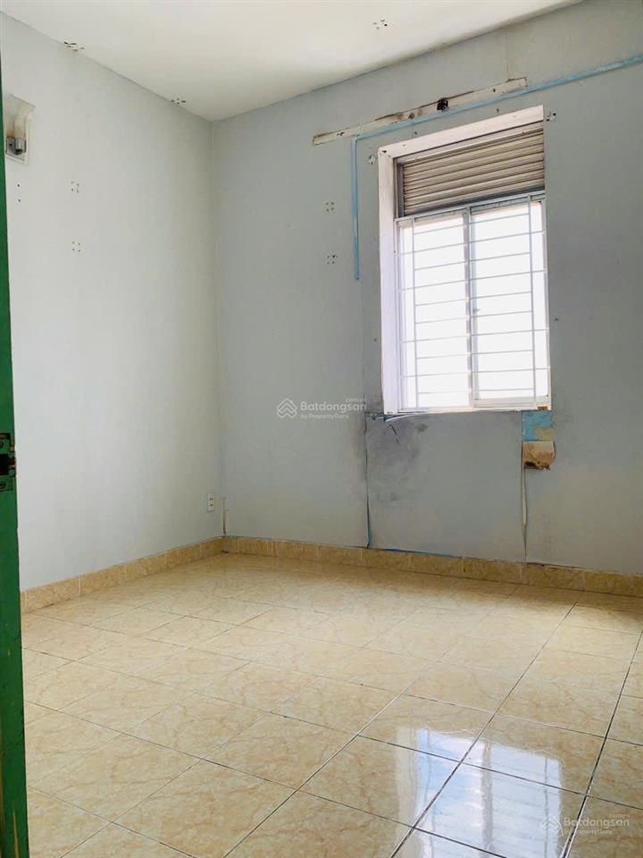 Chung cư nguyễn biểu 2pn thang máy giá 3.1 tỷ có sổ