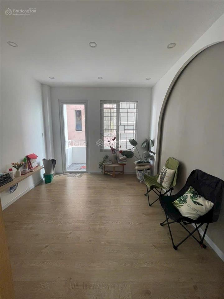 Căn góc chung cư cây mai 60m 2pn giá 3,3 tỷ