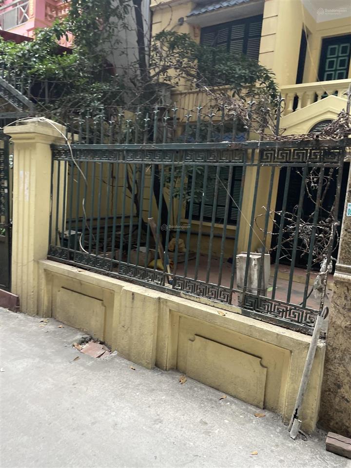 Cc bán nhà 3 tầng kiểu biệt thự 19 phố liễu giai diện tích 120m2 mt 6,8m ô tô