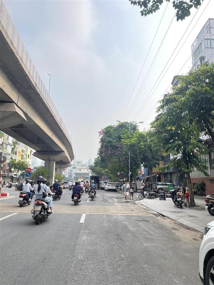 Bán nhà 7t thang máy mới pl hào nam cát linh 55m2 ô tô đỗ giá 25,8 tỷ.