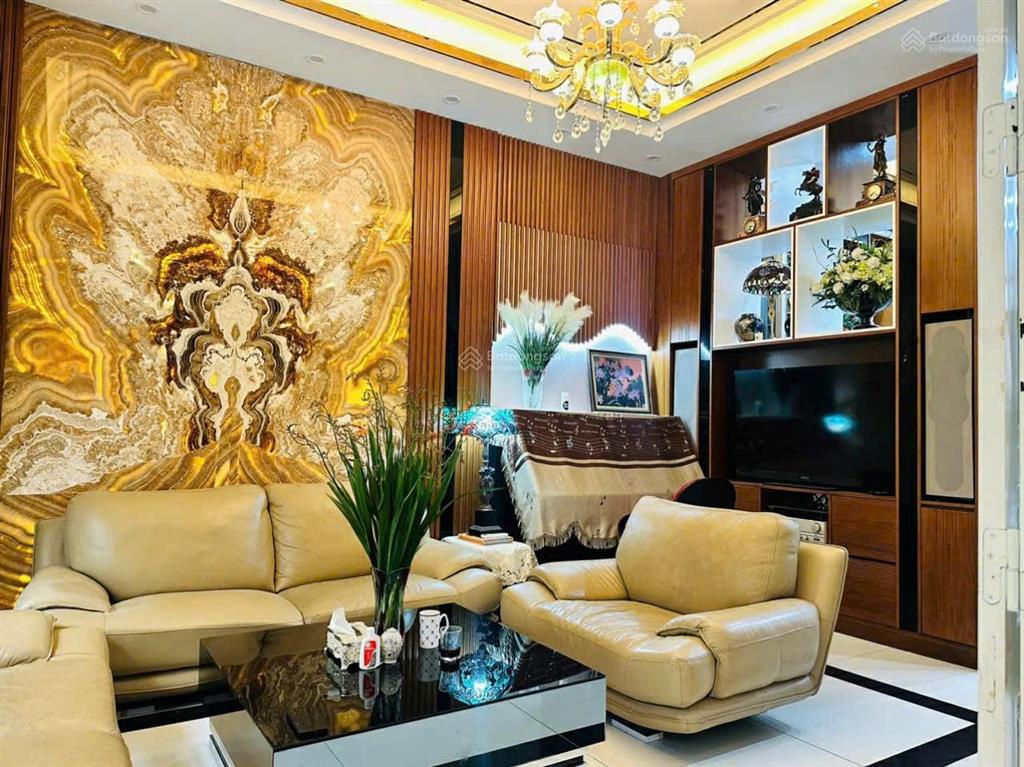 Bán nhà mặt ngõ rộng đẹp nhà xây mới 7 tầng ngọc khánh  giảng võ. dt 45m2 thang máy 19,5 tỷ