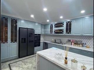 Cc mời thuê bt liễu giai  văn cao dt 200m2 oto x4,5t đẹp ở kd 55 tr/1th