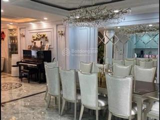 Bán nhà phân lô phố trần đại nghĩa dt 105m2 mt 8,5m đg hè oto 38,88ty