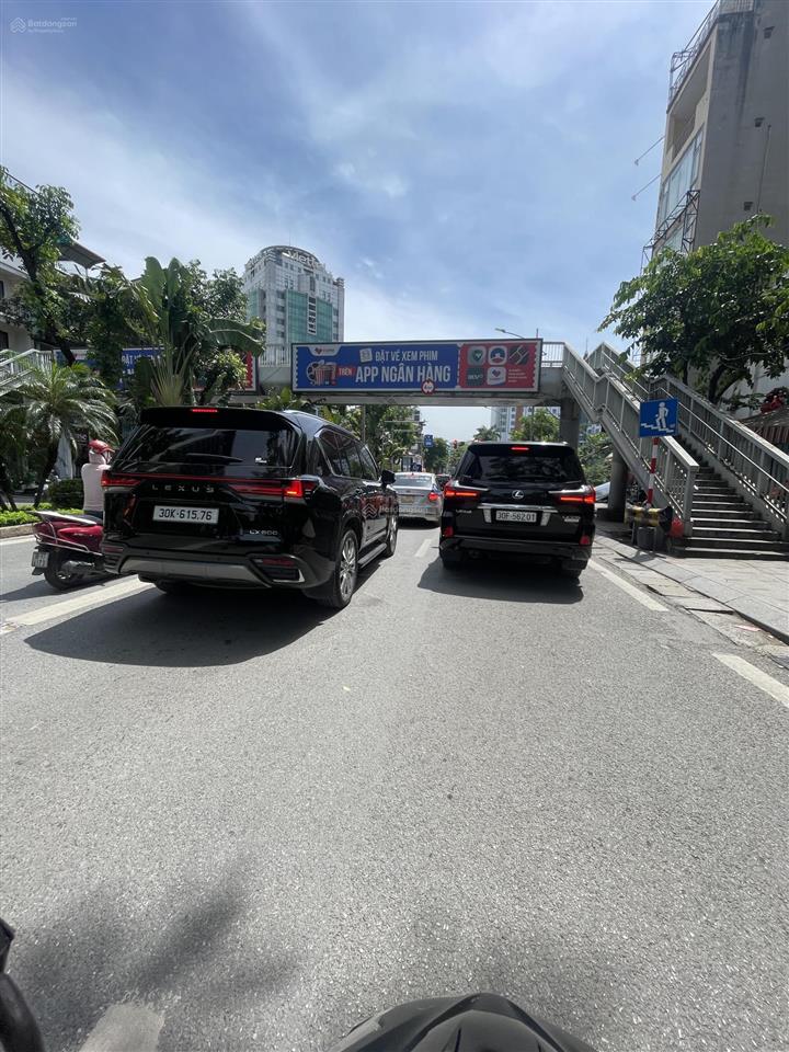 Cc cần bán nhà 3,5t hồ hoàng cầu  mai anh tuấn dt 90m mt 8m đường hè 35 tỷ.