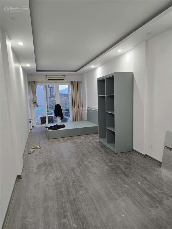 Bán nhà 8 tầng thang máy hoàng cầu, dt 55m, mt 5m, đường ô tô, 28,8 tỷ.