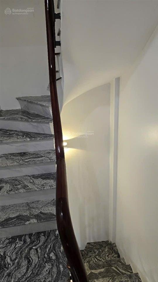 Bán gấp nhà 5 tầng 72m2 ở ngõ 204 trần duy hưng giá 14 tỷ  phú trần 0978 314 ***