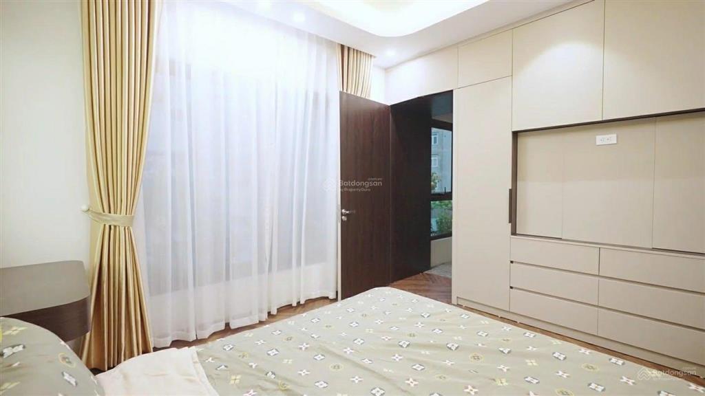 Bán gấp nhà 5 tầng 72m2 ở ngõ 204 trần duy hưng giá 14 tỷ  phú trần 0978 314 ***