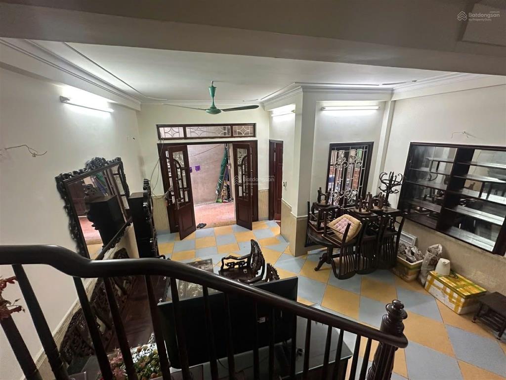 Bán gấp nhà mặt ngõ 36 ngọc khánh dt t2 45m2, xây 5 tầng, chào 9.8 tỷ  phú trần 0978 314 ***