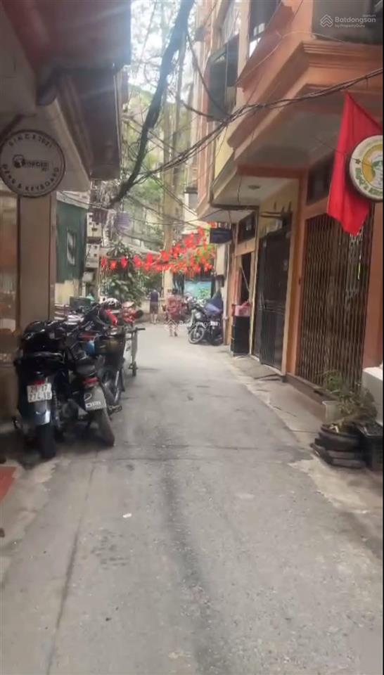 Cho thuê gấp nhà 2 tầng, 25m² ở mặt ngõ 92 thanh nhàn, giá 3.5 triệu.  phú trần 0978 314 ***