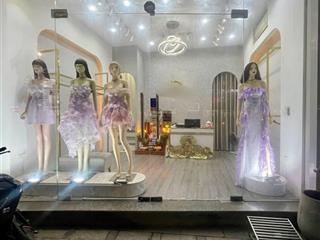 Cho thuê nhà mặt phố nam đồng 40 m2, xây 5 tầng, giá 32 triệu.  phú trần 0978 314 ***
