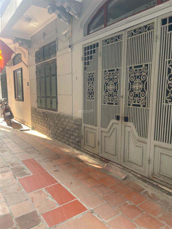 Bán gấp nhà 41m2, xây 5 tầng ở ngõ 92 nguyễn khánh toàn, giá 8.7 tỷ.  phú trần 0978 314 ***